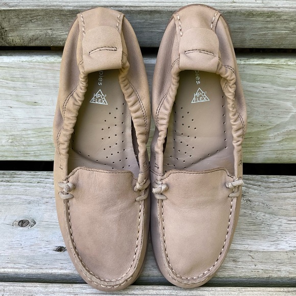Hush Puppies Ballet Flats Leather Taupe Tan Moccasin HPO Flex Slip On Size 7.5 M - Picture 8 of 16